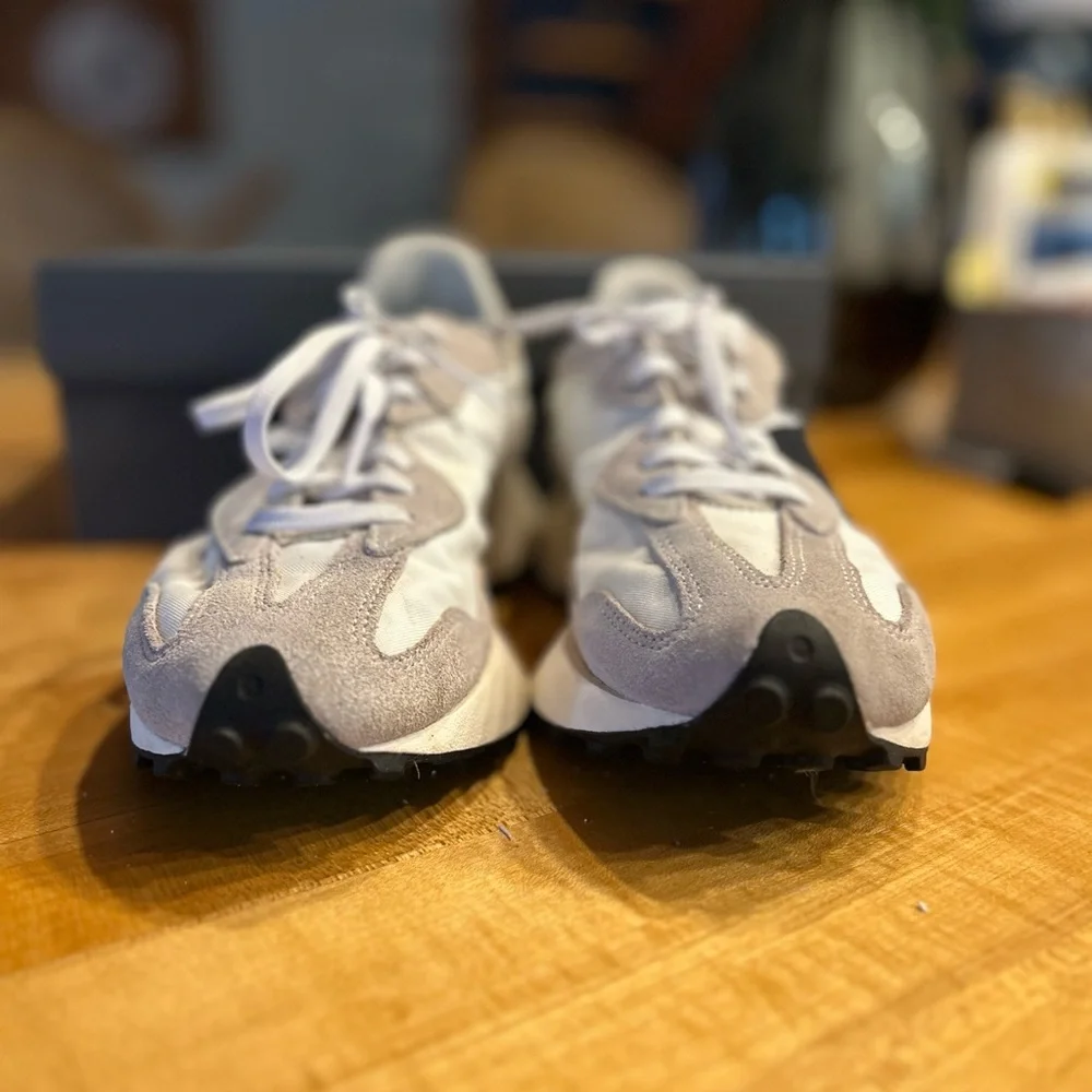 NEW BALANCE 327 Women's Sneakers Shoes White with Black 7.5 - Picture 8 of 14